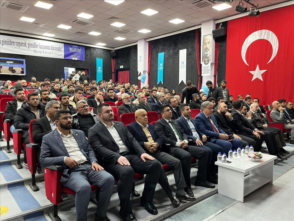 Our Rector, Prof. Mehmet Bahçekapılı, met with young people at the General Assembly of the TÜGVA Yalova Provincial Branch