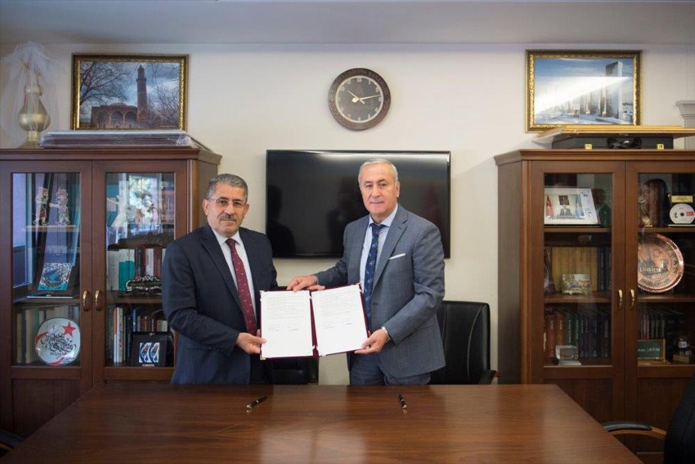 Üniversitemiz İle Milli Eğitim Bakanlığı Arasında İşbirliği Protokolü İmzalandı 