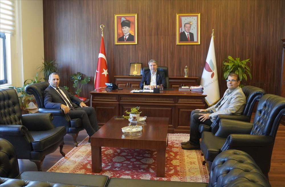 Yalova Belediye Başkan Vekili Tutuk’tan Rektör Bahçekapılı’ya Ziyaret