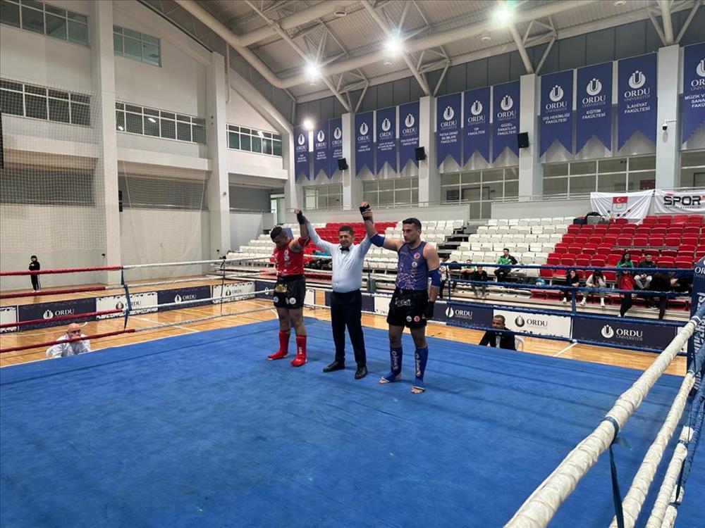Yalova Üniversitesi Sporcuları MuayThai ve Wushu Türkiye Şampiyonalarında Türkiye Dereceleri Elde Etti
