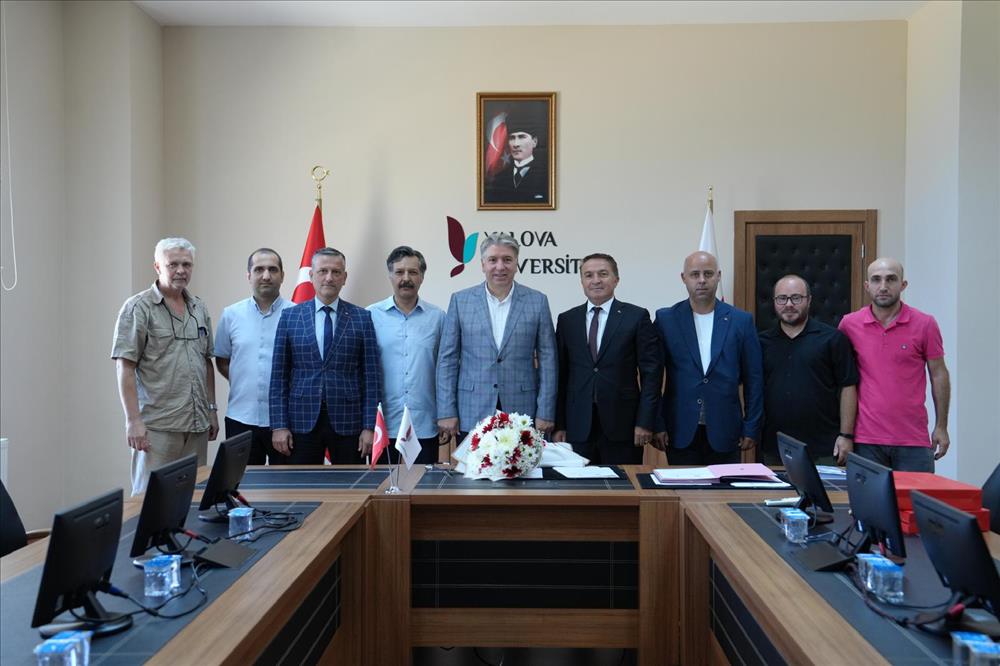 Yalova University and Koop-İş Trade Union Sign Third Collective Labour Agreement