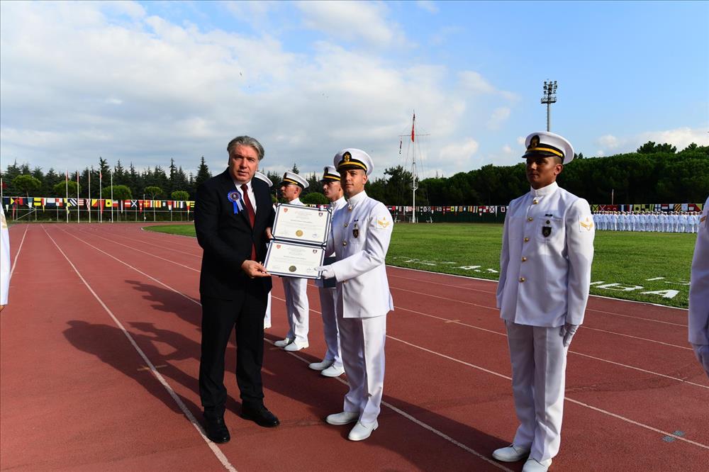 Genç Astsubaylarımız Göreve Hazır.