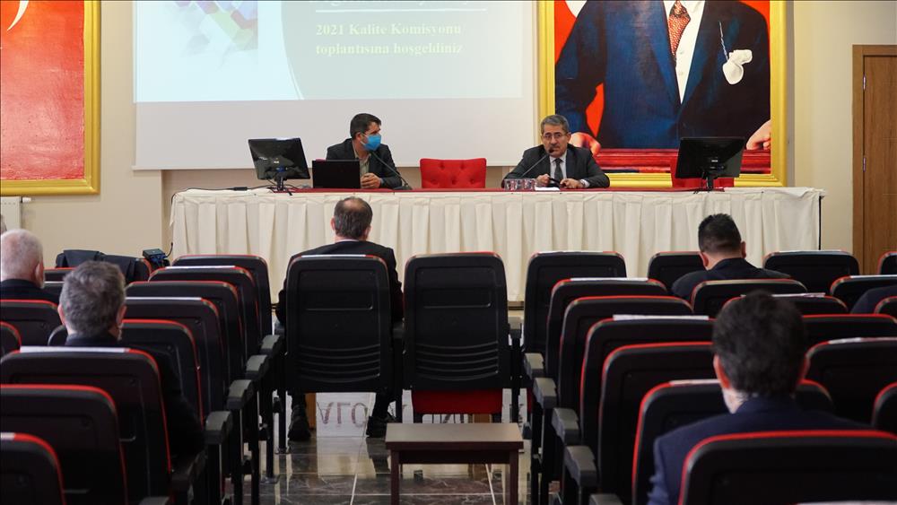 Yalova Üniversitesi Kalite Koordinatörlüğü ‘2021 Kalite Komisyonu’ Toplantısını Gerçekleştirdi