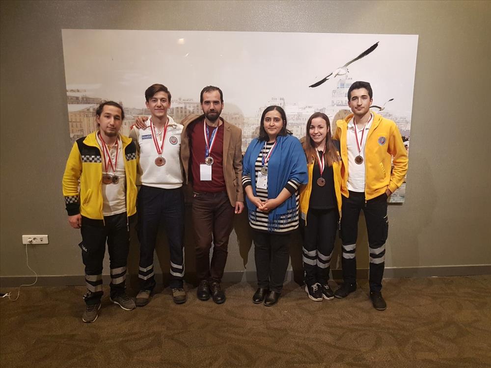 Termal Meslek Yüksekokulumuz I. Uluslararası Öğrenci Paramedik Rallisi'nden Ödülle Dönmüşlerdir