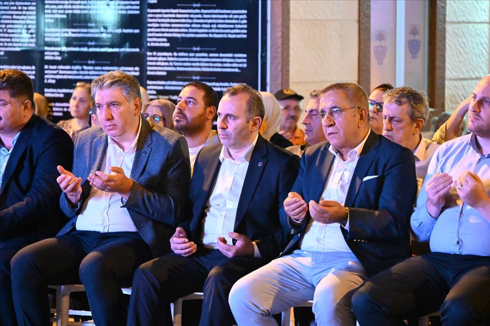Rektörümüz 17 Ağustos Marmara Depremini Anma Etkinliklerine Katıldı
