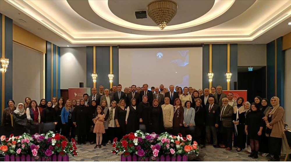 1st International Symposium on Social Research