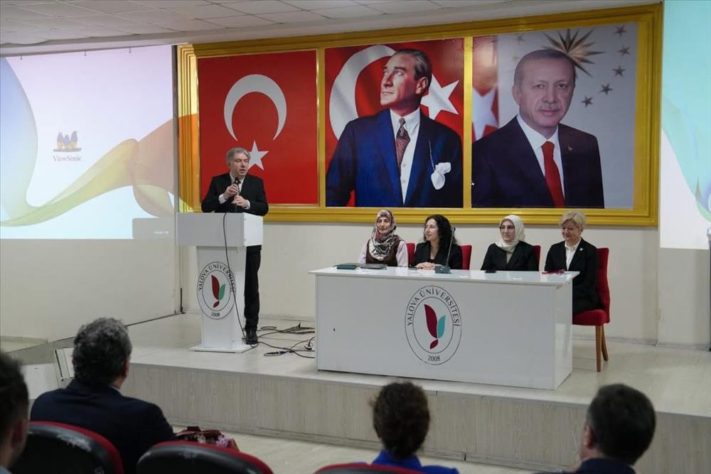 Rektörümüz Prof. Dr. Mehmet Bahçekapılı, “En Güçlü Emekçi Kadınlar: Engelli Anneleri” Programına Katıldı