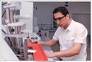 Prof. Dr. Atilla Taşdelen Ve Ekibi Boya Ve Plastik Maddeyi Zarar Görmeden Ayrıştıran Çözücü Geliştirdi