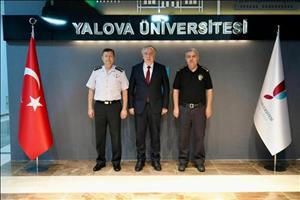 İl Jandarma Komutanı Albay Ercan Altın ve İl Emniyet Müdürü Yılmaz Delen, Rektörümüz Prof. Dr. Mehmet Bahçekapılı’yı makamında ziyaret etti.