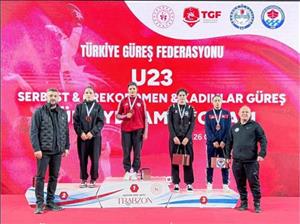 Minderde Öğrencilerimizin Fırtınası: 6 Madalya