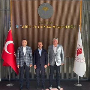Rektörümüz Prof. Dr. Mehmet Bahçekapılı, AK Parti Yalova İl Başkanı Umut Güçlü ile birlikte İl Tarım ve Orman Müdürü Mustafa İlmeç’i ziyaret etti.